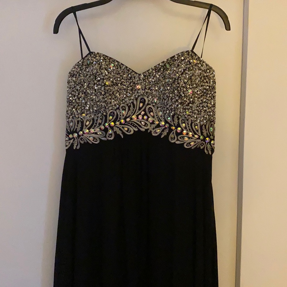 Decode 1.8 Sweetheart Beaded Bodice Gown